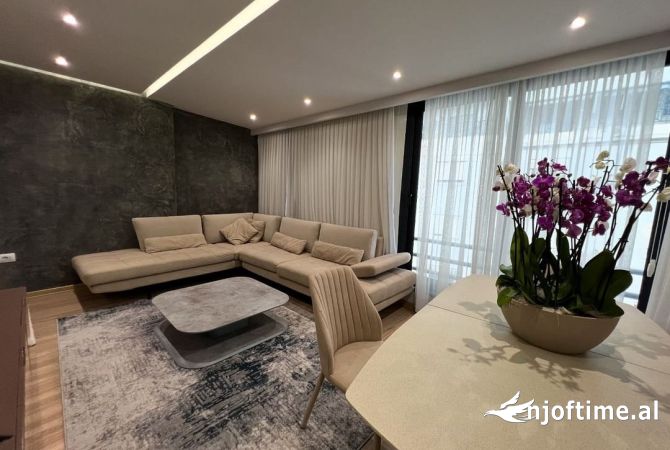 Casa in affitto 2+1 a Tirana - 1,000 Euro
