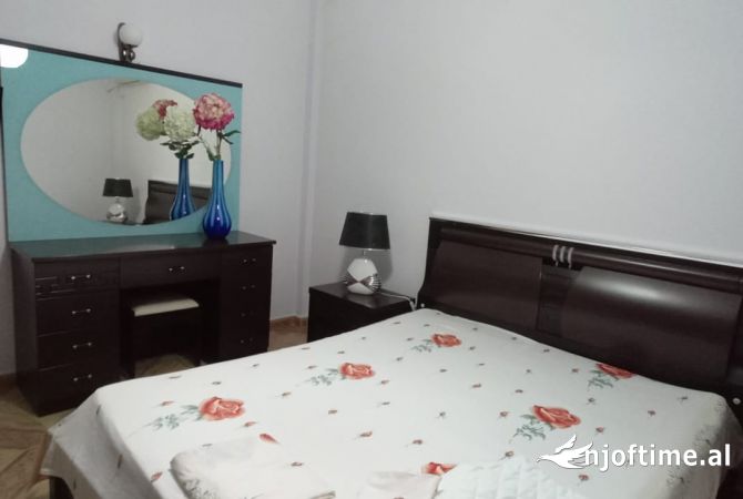 Shtepi me qera 2+1 ne Tirane - 600 Euro