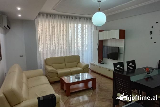 Shtepi me qera 2+1 ne Tirane - 600 Euro