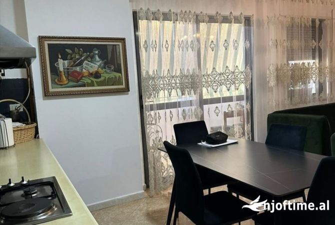 Shtepi me qera 2+1 ne Tirane - 650 Euro