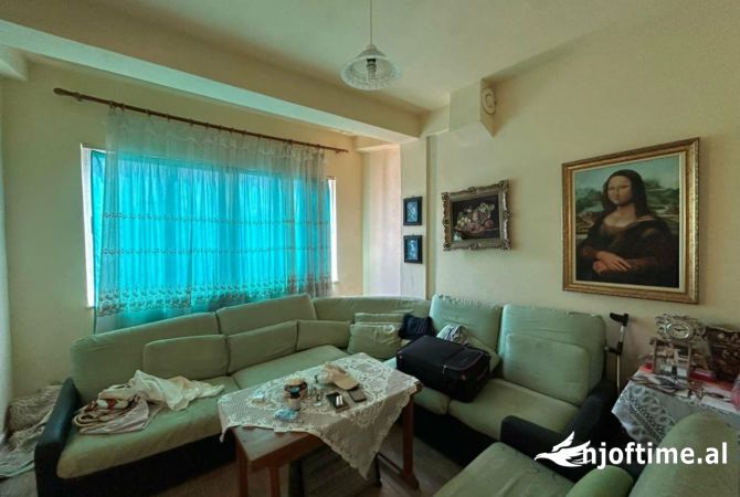 Shtepi me qera 2+1 ne Tirane - 500 Euro