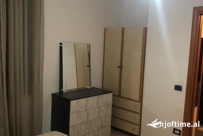 Shtepi me qera 1+1 ne Tirane - 55,000 Leke
