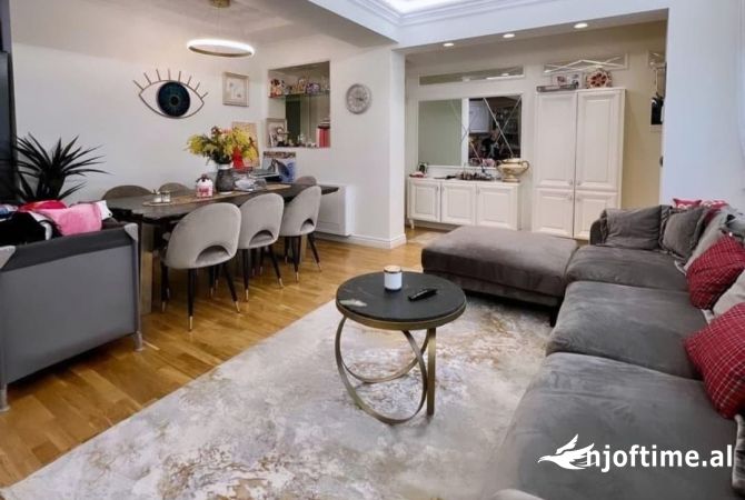 Shtepi ne shitje 3+1 ne Tirane - 370,000 Euro