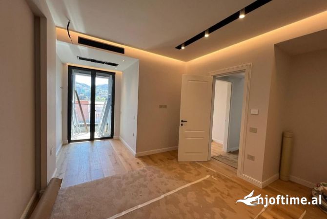 Shtepi ne shitje 2+1 ne Tirane - 180,000 Euro