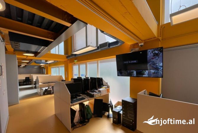 Ambient biznesi me qera 1+1 ne Tirane - 6,500 Euro