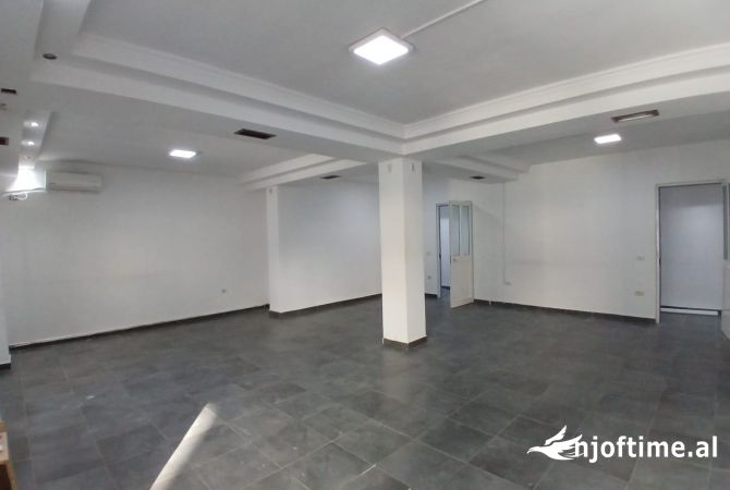 Ambient biznesi me qera 1+1 ne Tirane - 1,300 Euro