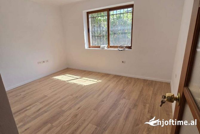 Shtepi ne shitje 2+1 ne Tirane - 138,000 Euro