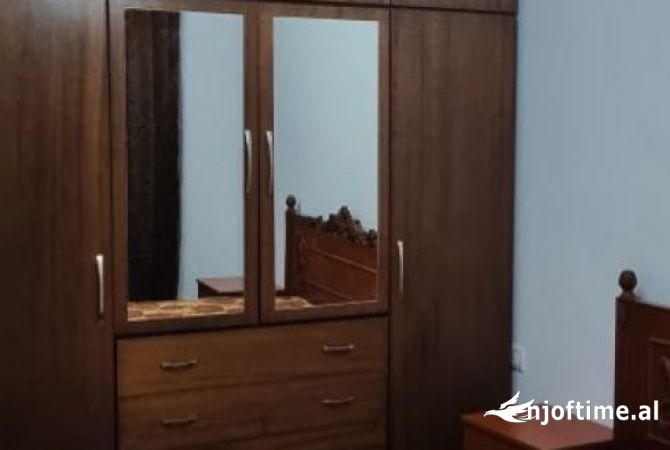 Shtepi me qera 2+1 ne Tirane - 400 Euro