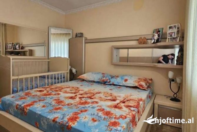 Shtepi ne shitje 1+1 ne Tirane - 80,000 Euro