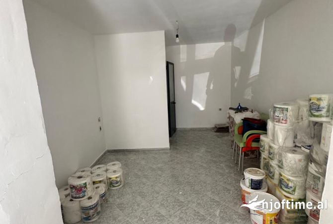 Te 21 Dhjetori japim me qera ambient biznesi