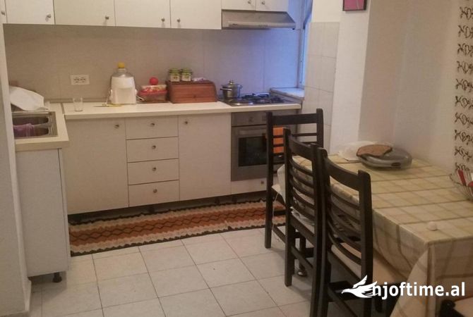 Shtepi ne shitje 2+1 ne Tirane - 140,000 Euro