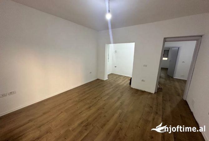 Shtepi ne shitje 2+1 ne Tirane - 140,000 Euro