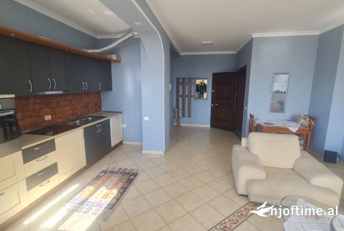 Shtepi me qera Apartament ne Tirane, 2+1, Mobilimi E mobiluar, Pagesa 1,100  Euro.