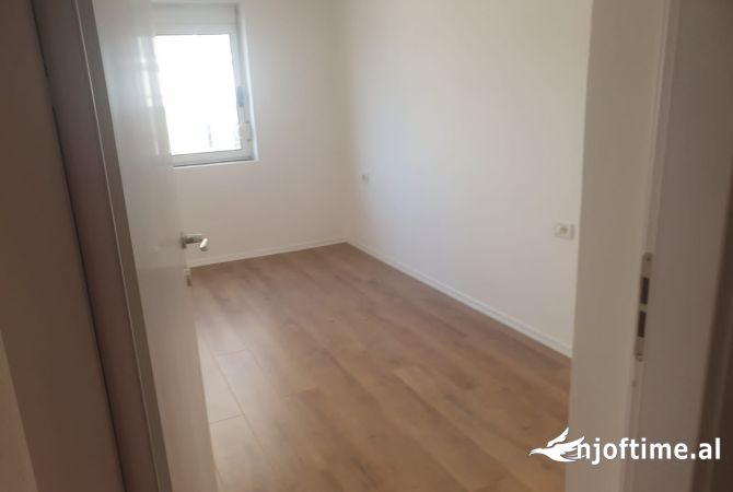 Shtepi ne shitje 2+1 ne Tirane - 140,000 Euro