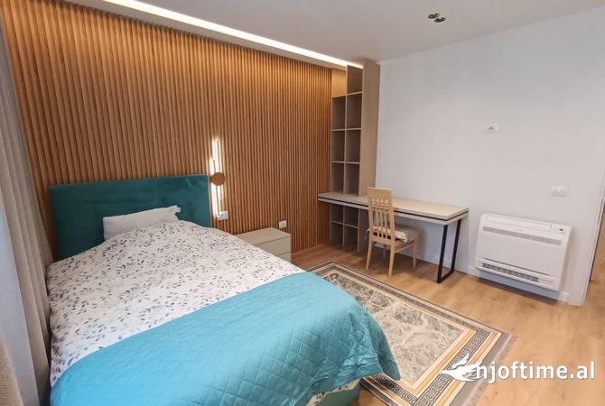 Shtepi me qera 3+1 ne Tirane - 1,200 Euro