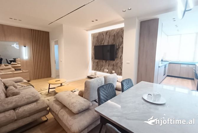 Shtepi me qera 3+1 ne Tirane - 1,200 Euro