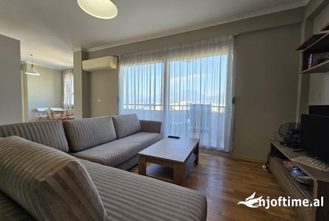 Shtepi ne shitje Apartament ne Tirane, 1+1, Mobilimi E mobiluar, Pagesa 190,000  Euro.