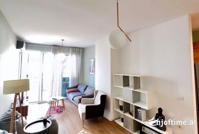 Shtepi ne shitje Apartament ne Tirane, 1+1, Mobilimi E mobiluar, Pagesa 143,000  Euro.