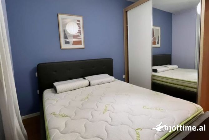Shtepi ne shitje Apartament ne Tirane, 1+1, Mobilimi E mobiluar, Pagesa 143,000  Euro.