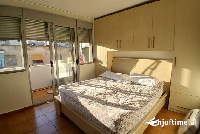Shtepi me qera Apartament ne Tirane, 1+1, Mobilimi E mobiluar, Pagesa 59,000  Leke.