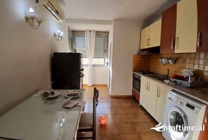Shtepi me qera Apartament ne Tirane, 1+1, Mobilimi E mobiluar, Pagesa 59,000  Leke.
