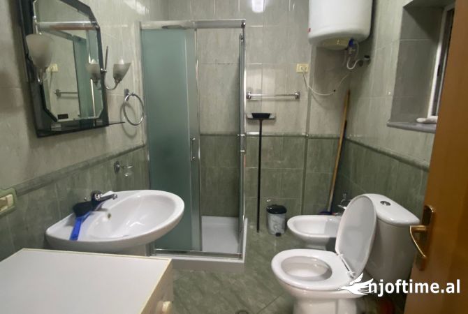 Shtepi me qera Apartament ne Tirane, 1+1, Mobilimi E mobiluar, Pagesa 55,000  Leke.
