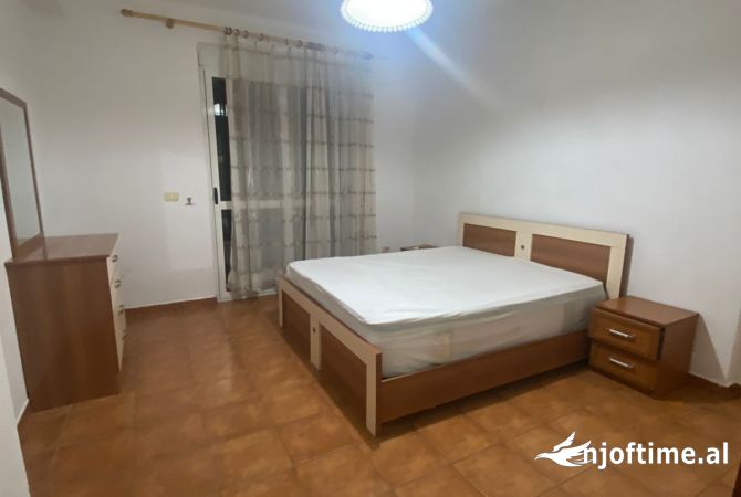Shtepi me qera Apartament ne Tirane, 1+1, Mobilimi E mobiluar, Pagesa 55,000  Leke.
