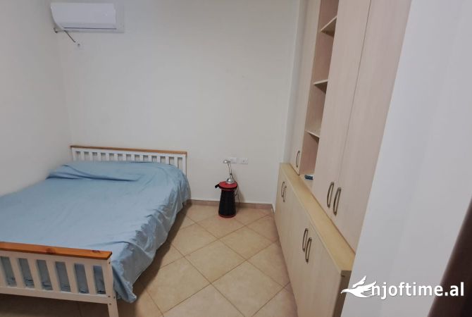 Shtepi me qera Apartament ne Tirane, 1+1, Mobilimi E mobiluar, Pagesa 60,000  Leke.