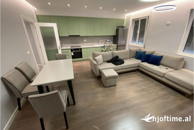 Shtepi me qera 2+1 ne Tirane - 650 Euro