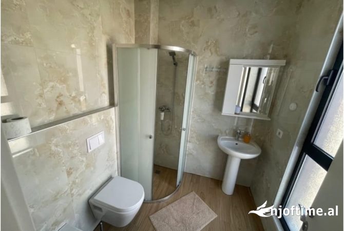 Shtepi ne shitje Apartament ne Tirane, 2+1, Mobilimi E mobiluar, Pagesa 139,613  Euro.