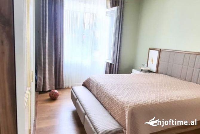 Shtepi ne shitje 2+1 ne Tirane - 210,000 Euro