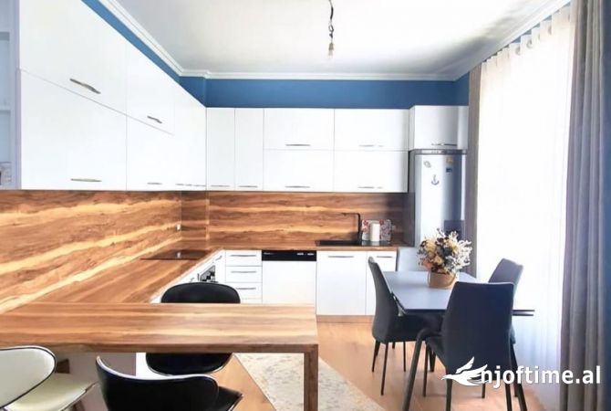 Shtepi ne shitje 2+1 ne Tirane - 210,000 Euro
