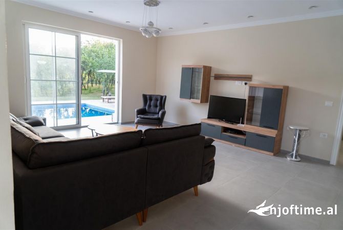 Shtepi me qera Apartament ne Tirane, 2+1, Mobilimi E mobiluar, Pagesa 1,000  Euro.