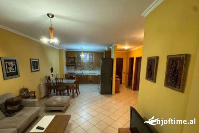Shtepi me qera 2+1 ne Tirane - 600 Euro