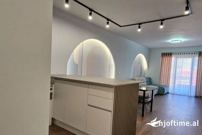Shtepi ne shitje 2+1 ne Tirane - 275,000 Euro