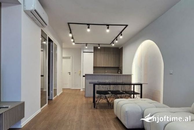 Shtepi ne shitje 2+1 ne Tirane - 275,000 Euro