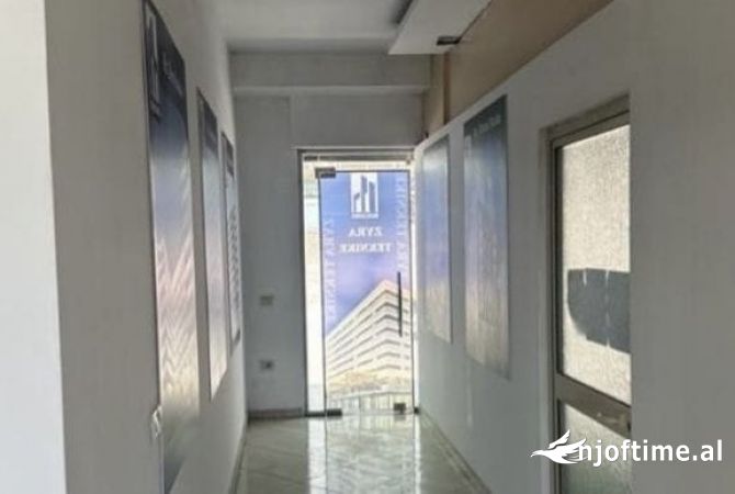 Ambient biznesi me qera 3+1 ne Tirane - 70,000 Leke