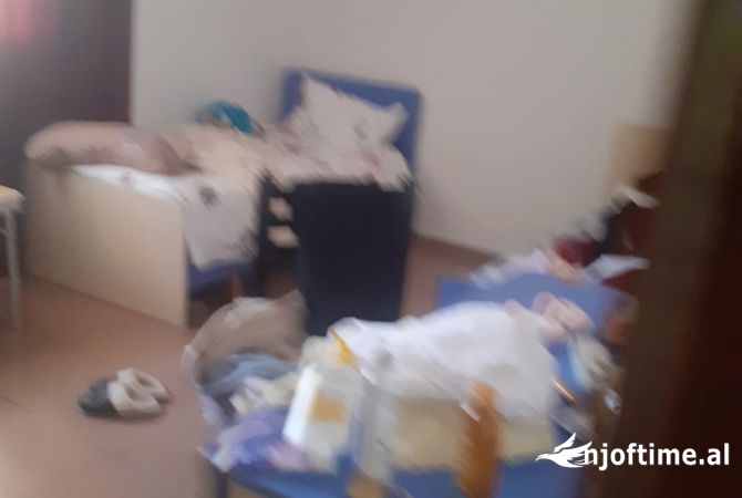 Shtepi me qera Apartament ne Tirane, 2+1, Mobilimi E mobiluar, Pagesa 40,000  Leke.