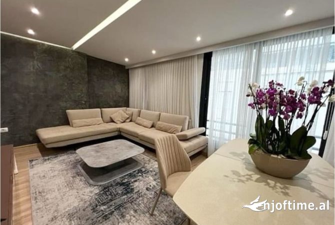 Casa in affitto 2+1 a Tirana - 1,000 Euro