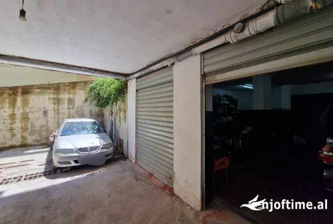 Shtepi ne shitje Apartament ne Tirane, 1+1, Mobilimi E mobiluar, Pagesa 165,000  Euro.