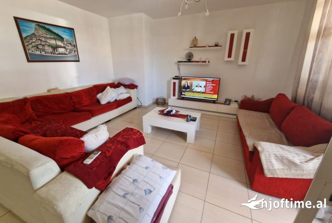 Shtepi ne shitje 1+1 ne Tirane - 165,000 Euro