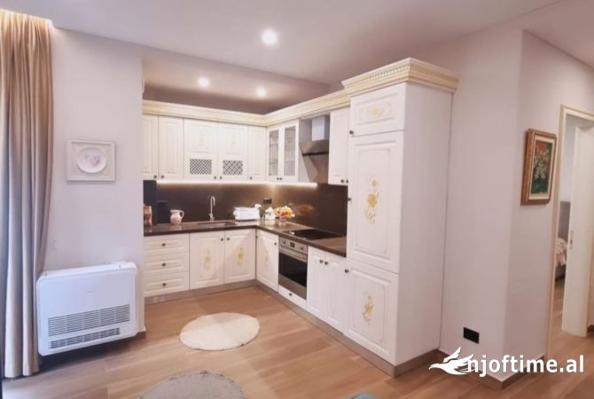 Shtepi ne shitje 1+1 ne Tirane - 180,000 Euro