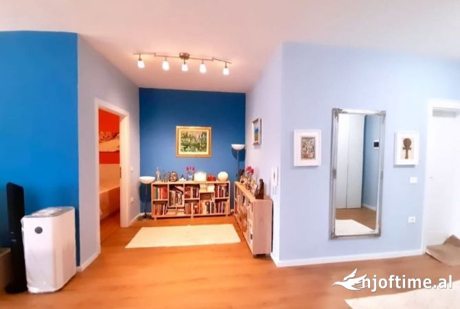 Shtepi ne shitje Apartament ne Tirane, 1+1, Mobilimi E mobiluar, Pagesa 220,000  Euro.