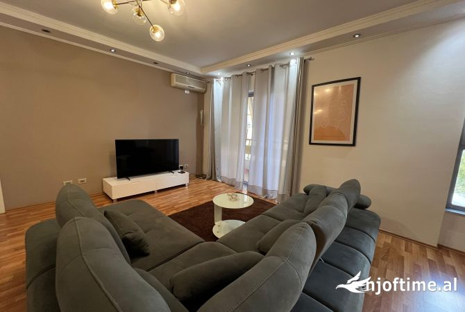 Shtepi me qera 2+1 ne Tirane - 750 Euro