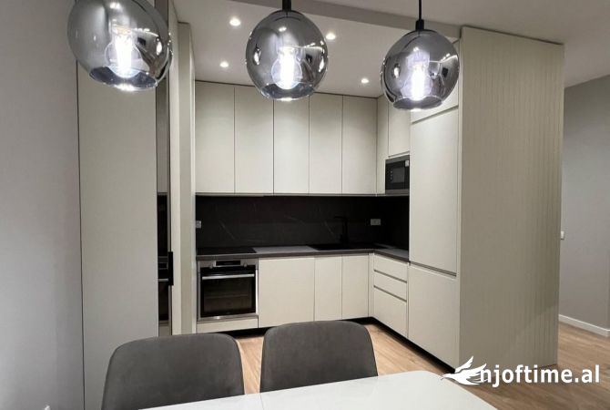 Casa in affitto 2+1 a Tirana - 1,000 Euro