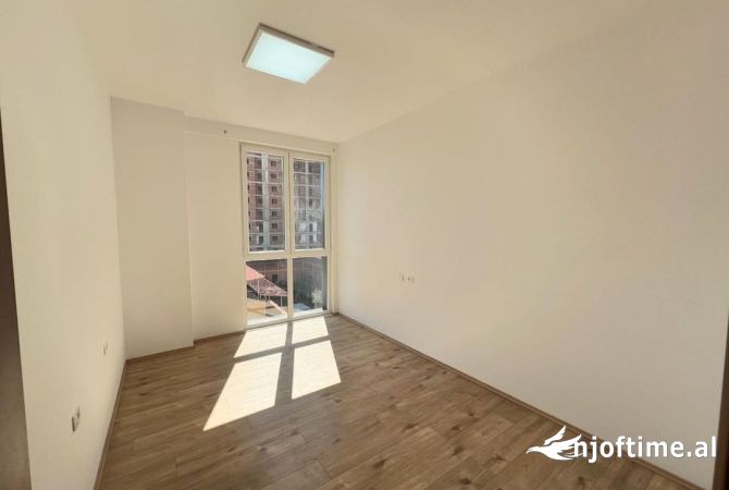 ZYRE PER QIRA PRANE ISH-PARKUT! Organizim: 2+1+1 tualet & ballkon.