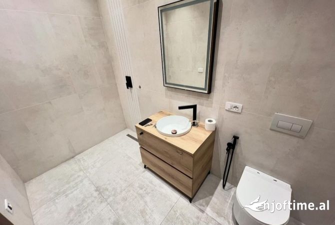 ZYRE PER QIRA PRANE ISH-PARKUT! Organizim: 2+1+1 tualet & ballkon.