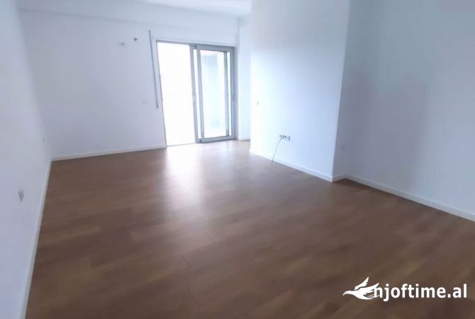 Shtepi ne shitje 1+1 ne Tirane - 155,000 Euro