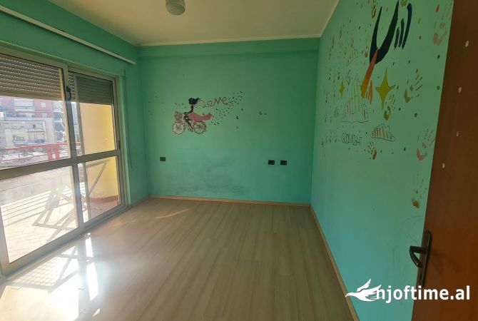 Shtepi me qera 2+1 ne Tirane - 480 Euro
