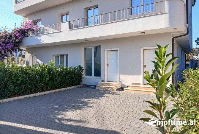 Shtepi me qera 3+1 ne Tirane - 1,900 Euro